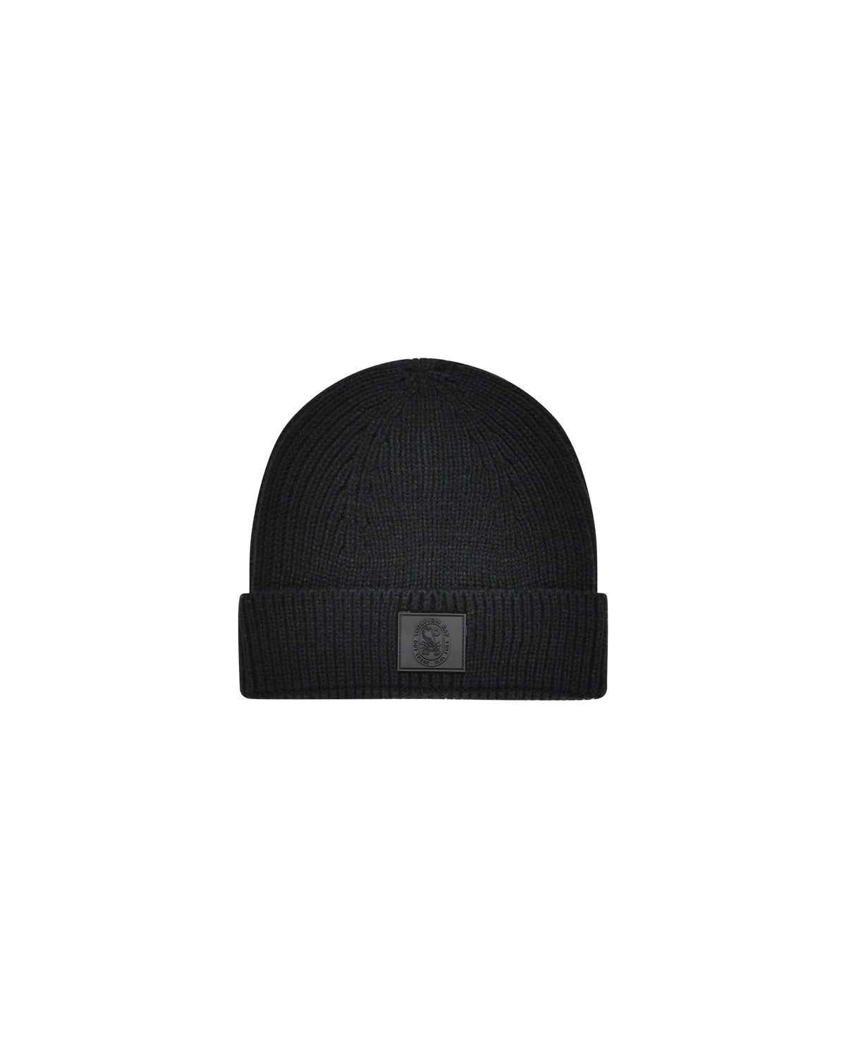 Short hat in black ribbed knit with logo patch