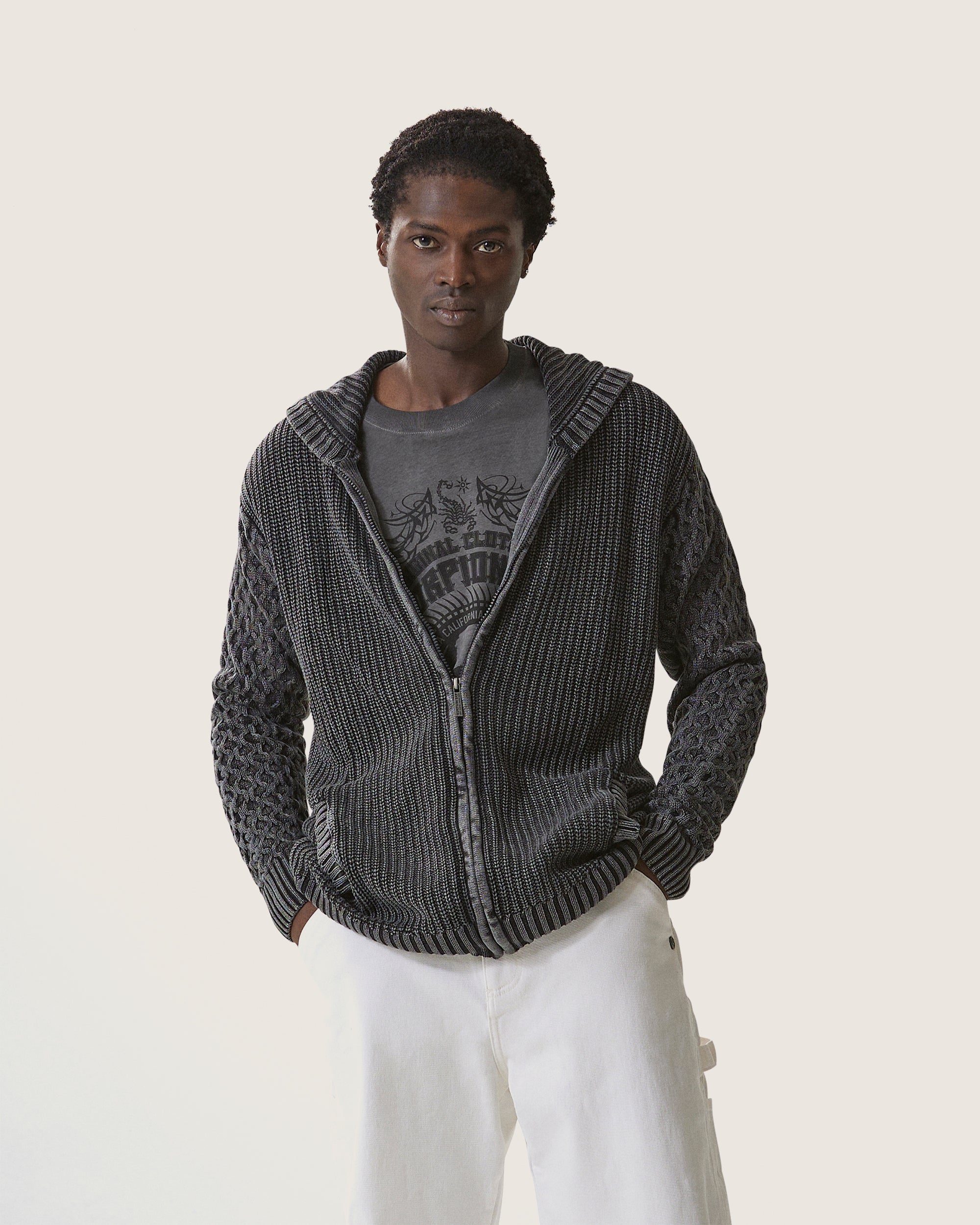Felpa in maglia con cappuccio e zip uomo