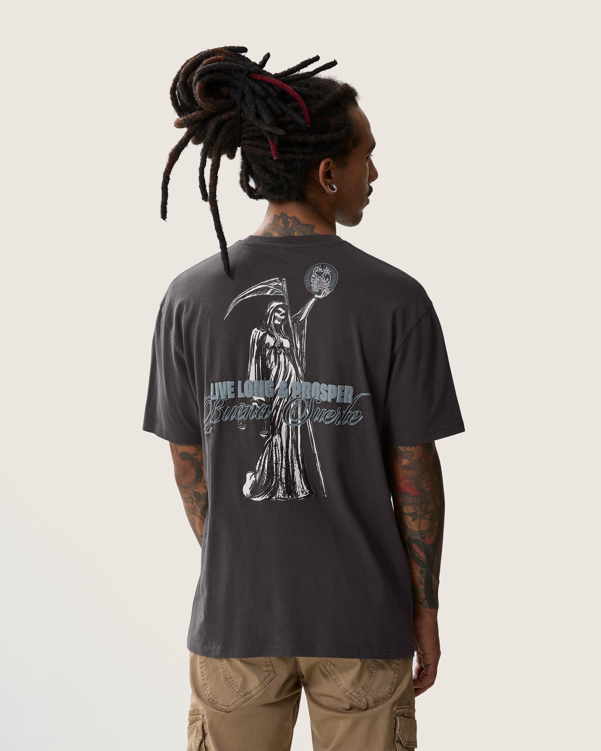 T-Shirt stampata "Buena Suerte" uomo