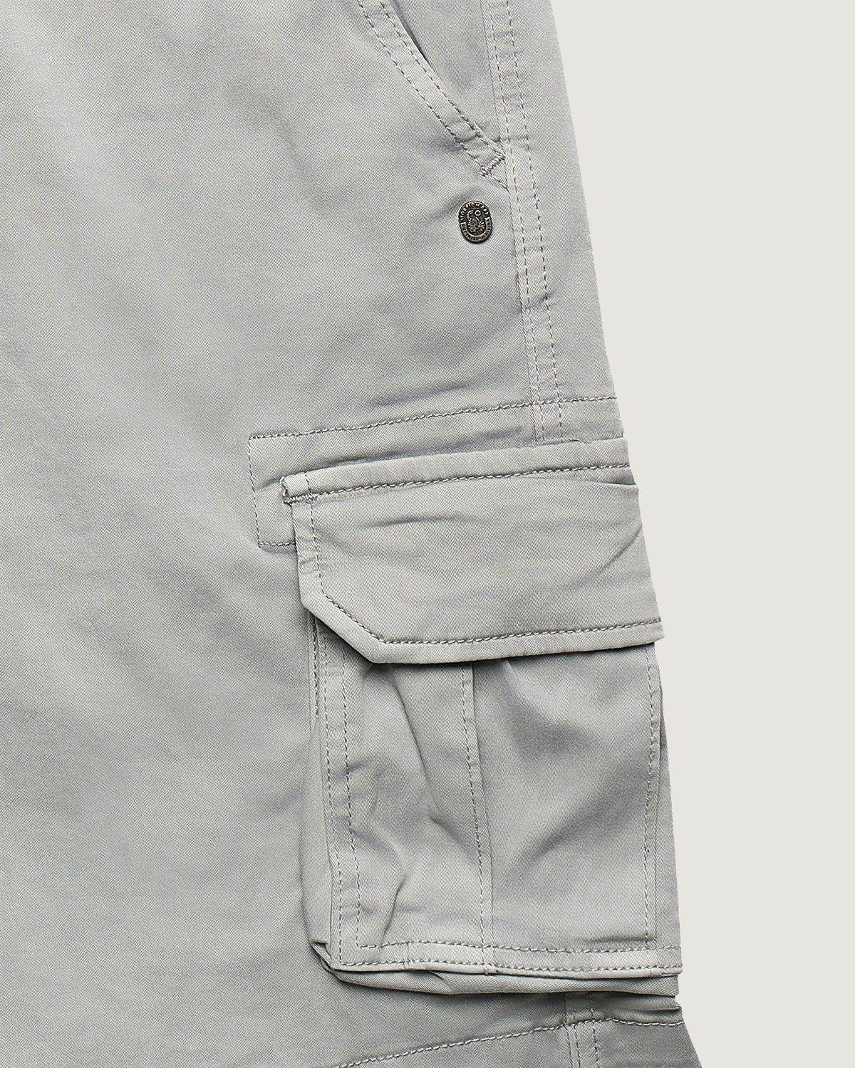 Bermuda cargo iconic con logo ricamato sul retro uomo - Scorpion Bay