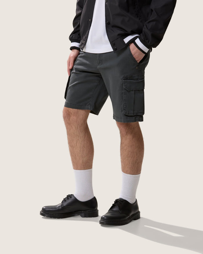 Bermuda cargo iconic con logo ricamato sul retro uomo - Scorpion Bay