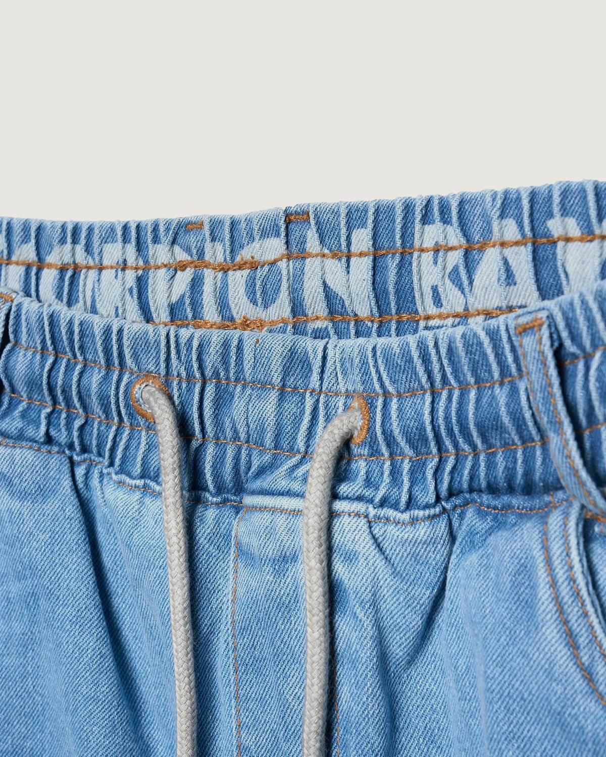 Bermuda cargo in denim con vita elasticizzata uomo - Scorpion Bay