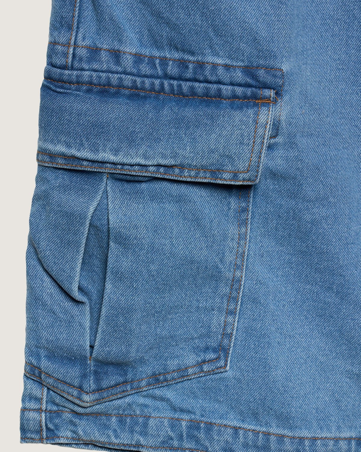 Bermuda cargo in denim con vita elasticizzata uomo - Scorpion Bay