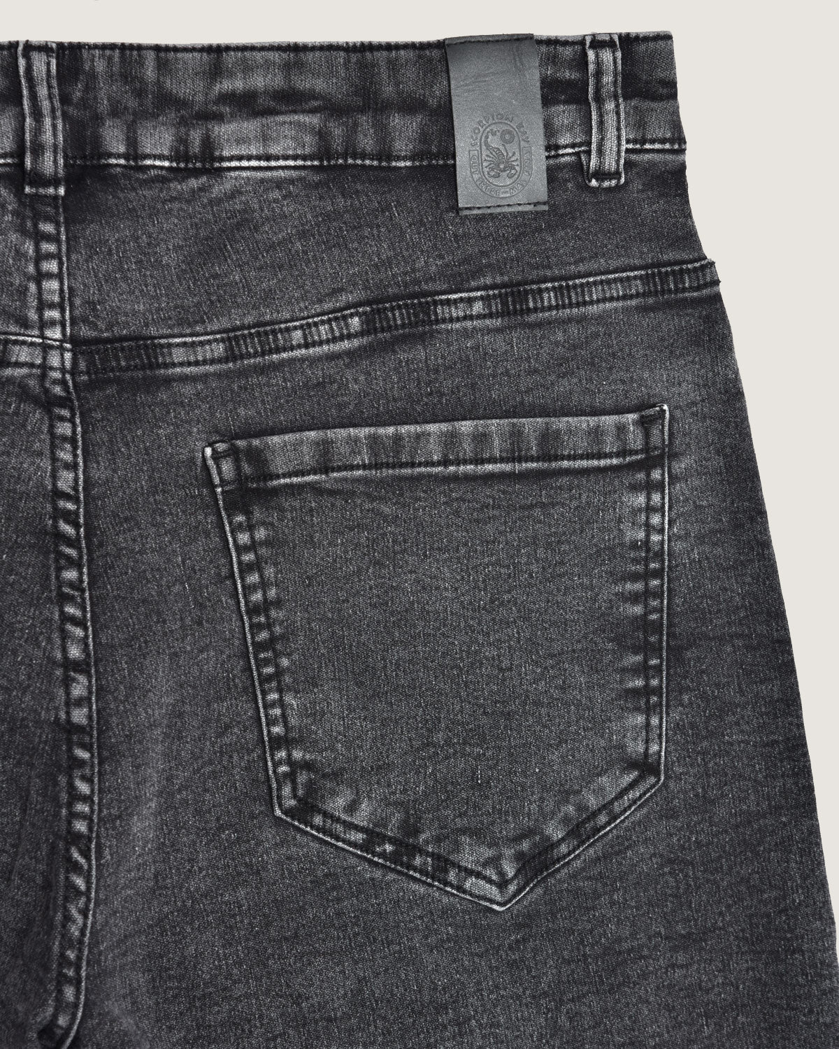 Bermuda in denim elasticizzato uomo - Scorpion Bay