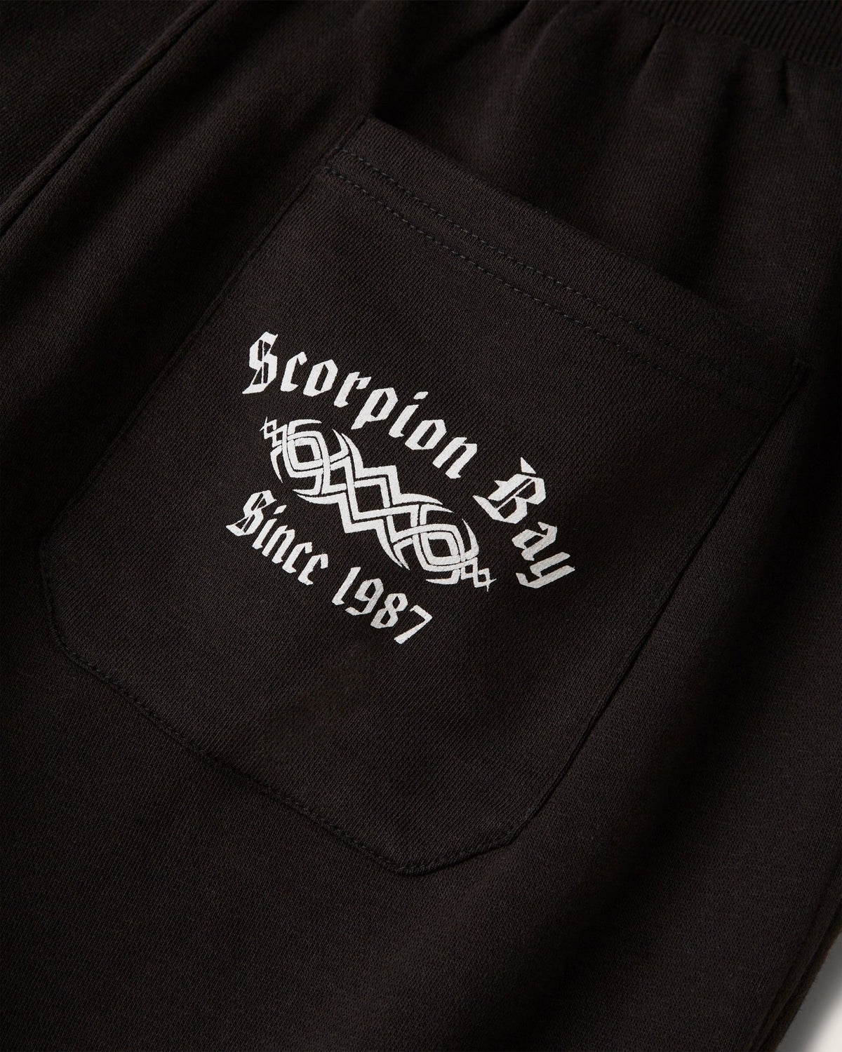 Pantaloni jogger in felpa "Tribal Tattoo" uomo - Scorpion Bay