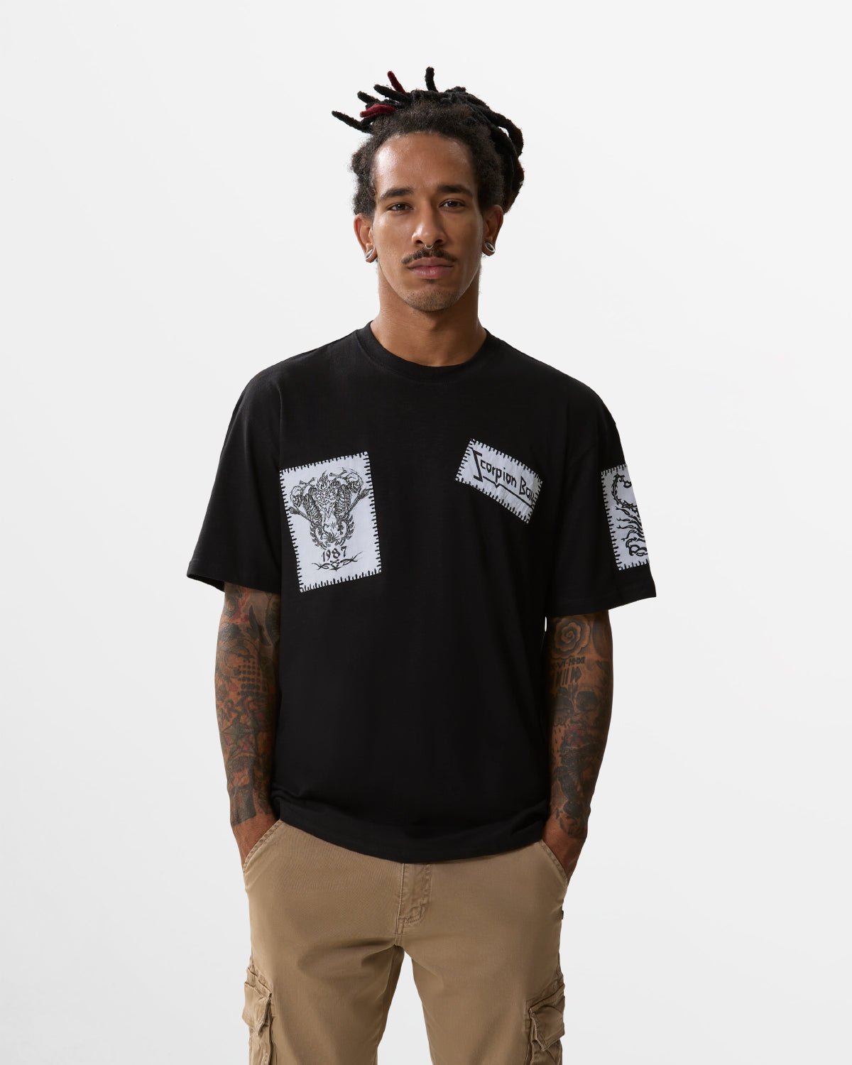 T-Shirt a manica corta con patch uomo - Scorpion Bay