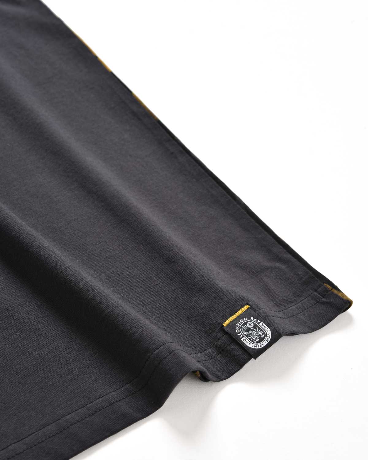 T-Shirt a manica lunga stampata "Hell Of A Surfer" bambino - Scorpion Bay