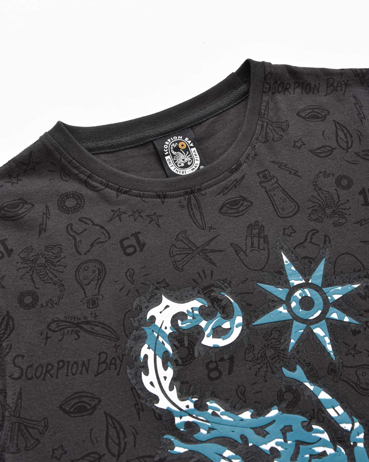 T-Shirt a manica lunga stampata "Sketches" bambino - Scorpion Bay