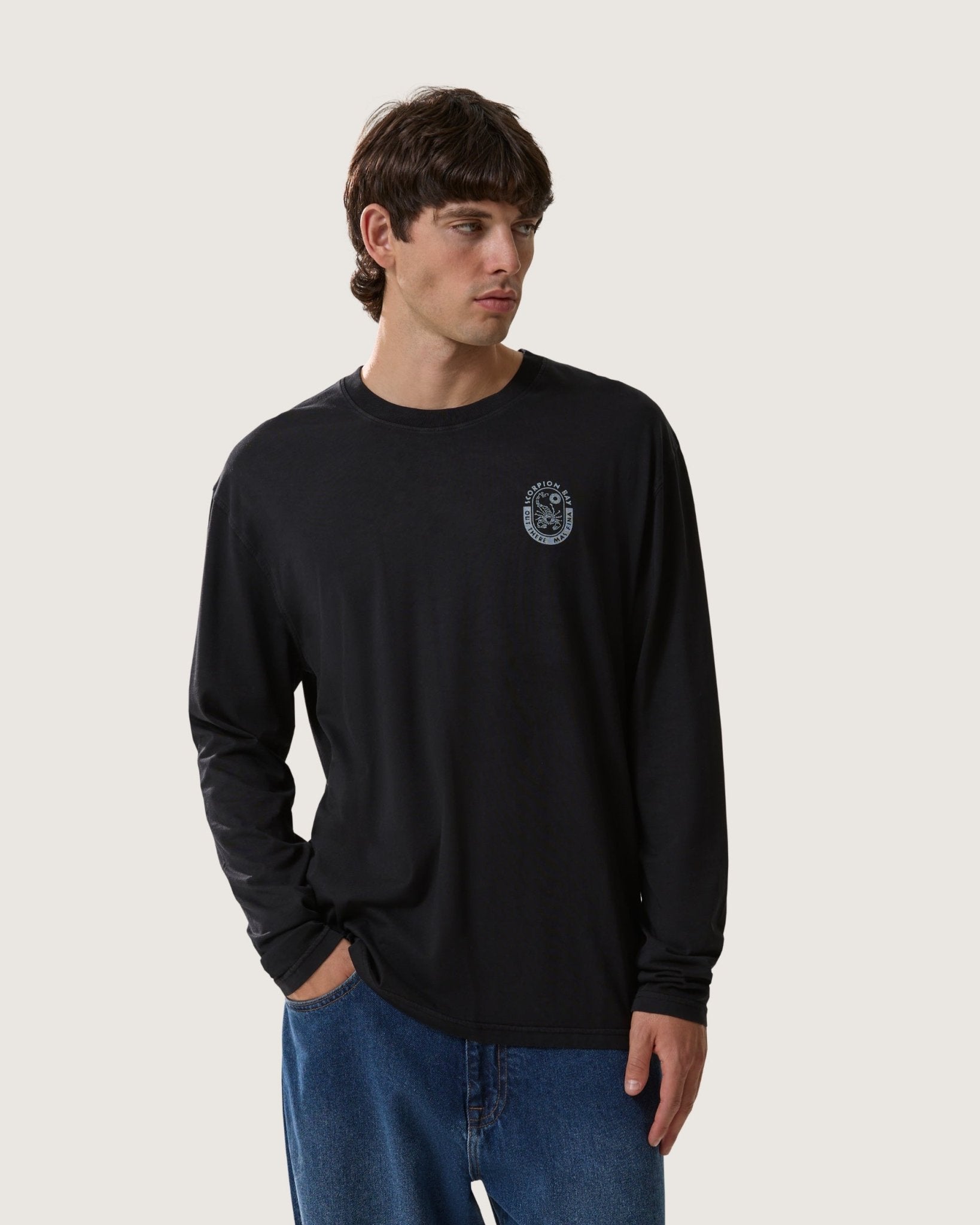 T-Shirt a maniche lunghe “Scribble Logo” uomo - Scorpion Bay