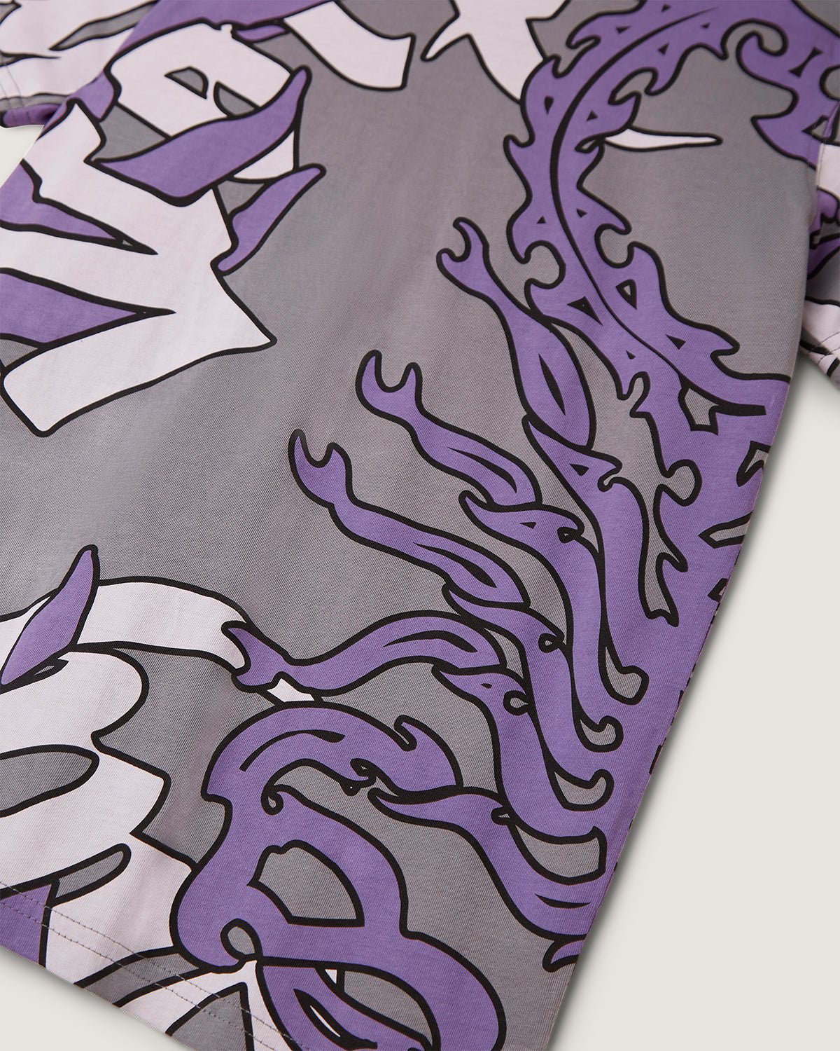 T-shirt stampata all over "Gothic Lettering" bambino - Scorpion Bay