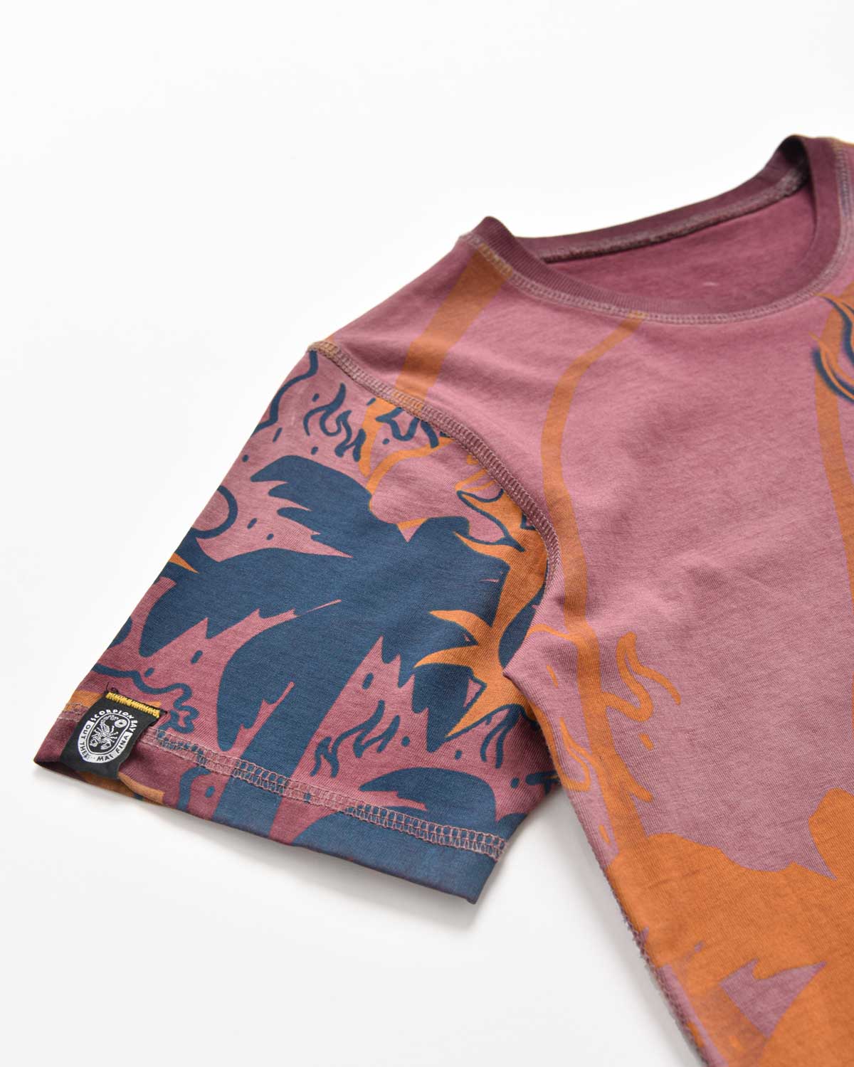 T-Shirt stampata all - over “Surfing Robot” bambino - Scorpion Bay