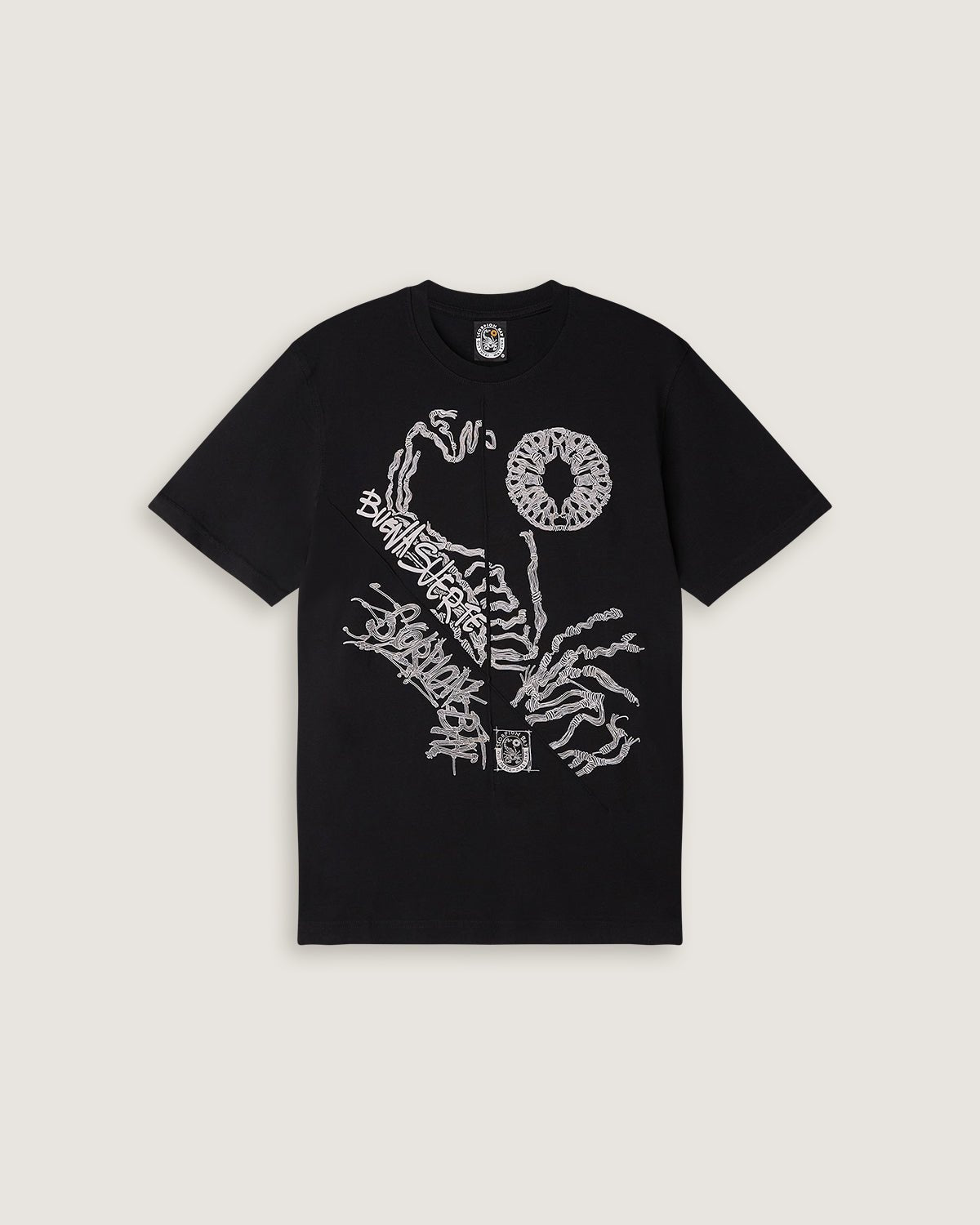 T-shirt stampata "Buona Suerte" con pin - tuck uomo - Scorpion Bay