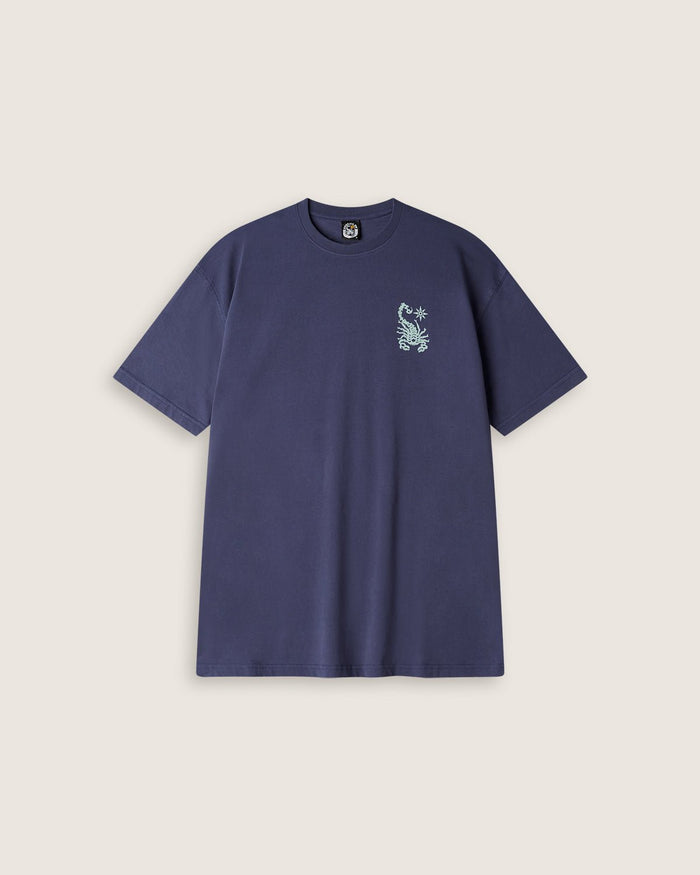 T-shirt stampata "Departamemento De Surfismo" uomo - Scorpion Bay