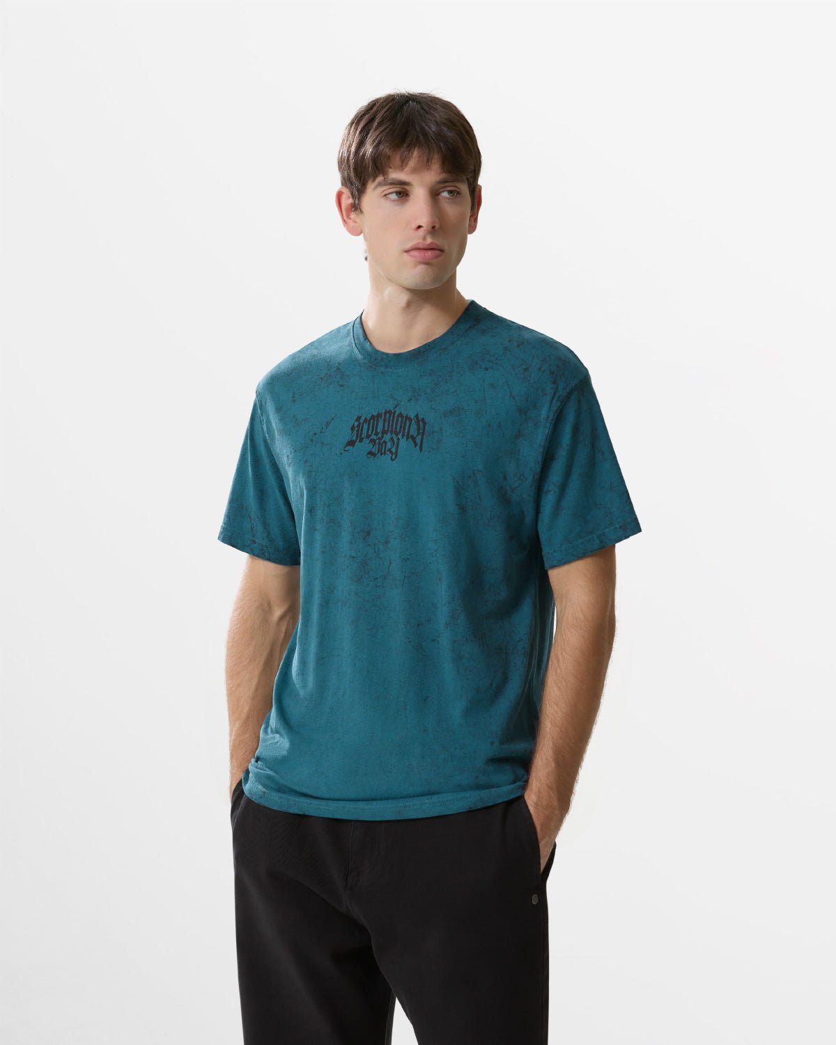 T-Shirt stampata "Dirty Estampilla" uomo - Scorpion Bay