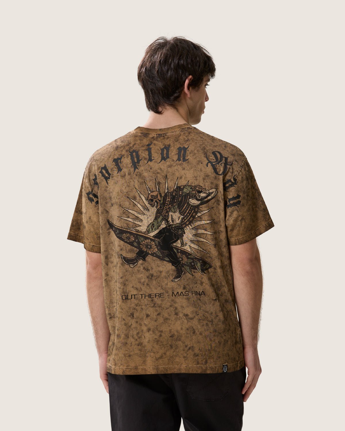 T-shirt stampata dirty "Surf Rodeo" uomo - Scorpion Bay