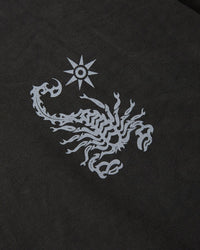 T-shirt stampata double face "Sacrifice" uomo - Scorpion Bay