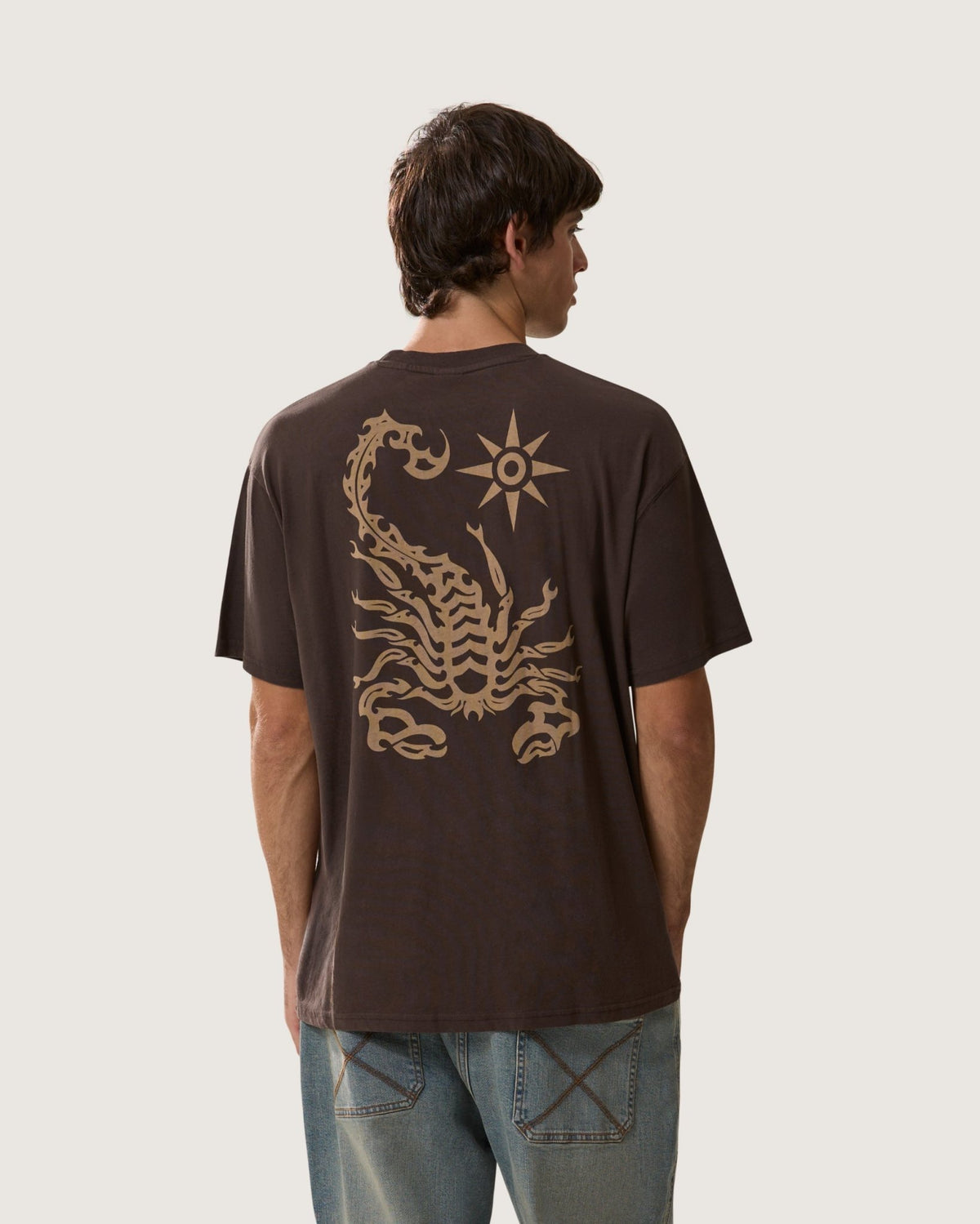 T-Shirt stampata "Iron" uomo - Scorpion Bay