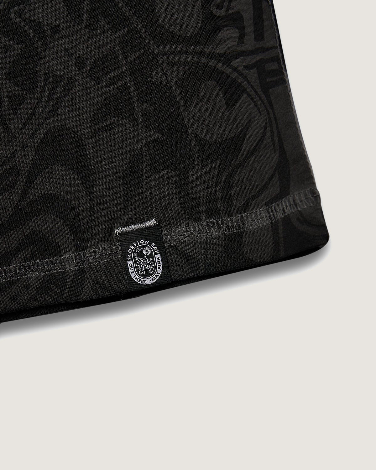 Uomo | T-Shirt Doubleface "Stingada" Color Carbone - Scorpion Bay