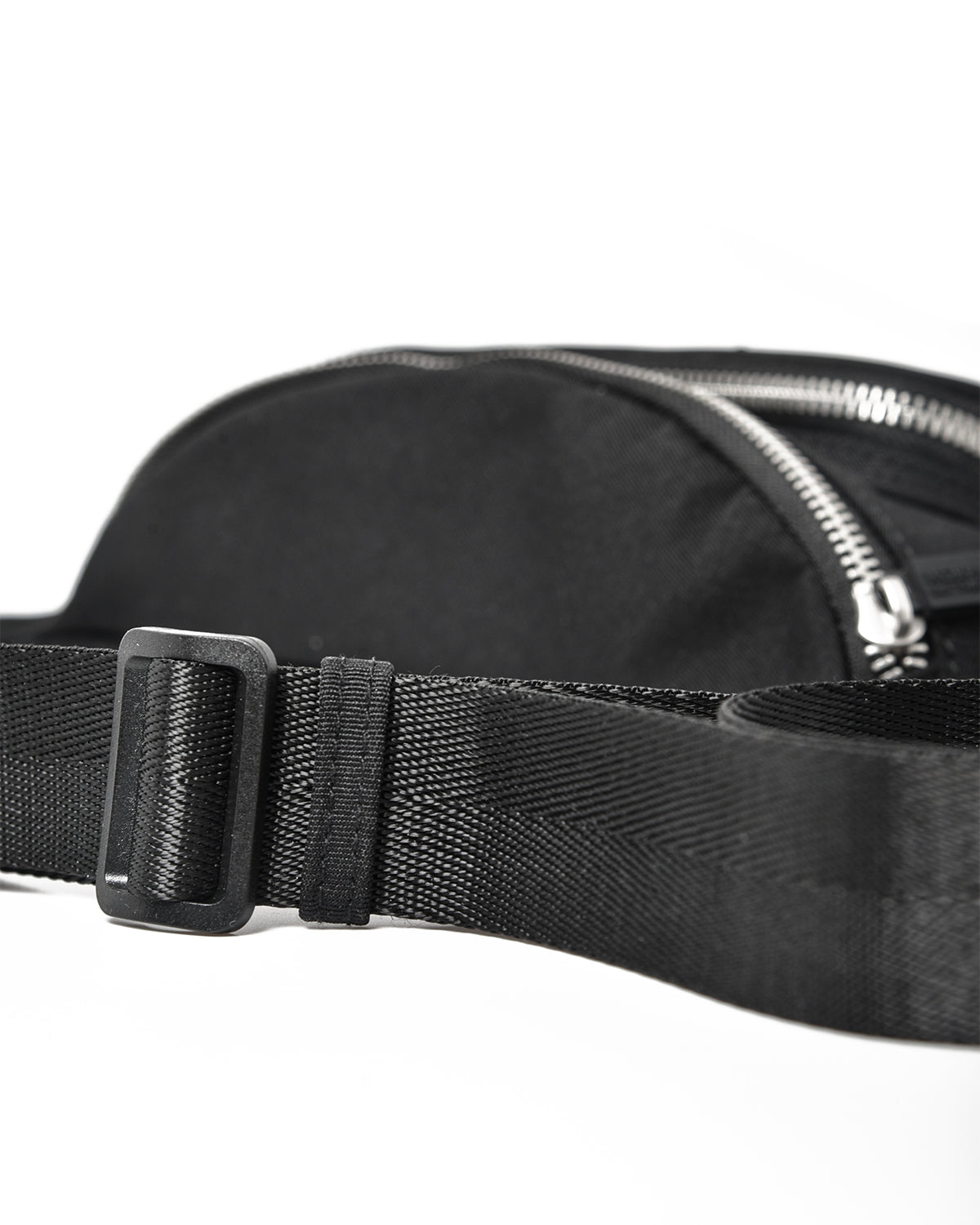 Plain Black Fanny Pack With Logo Label On The Front
